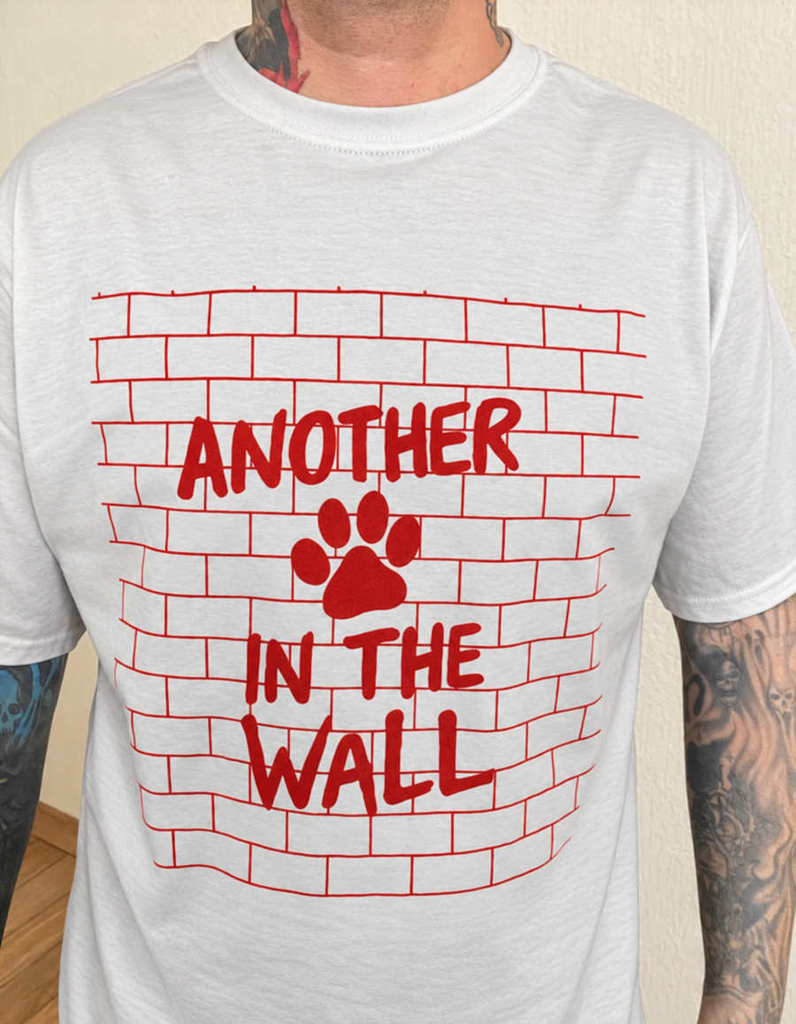 Camiseta Another Paw In The Wall - Rock Dog Edition
